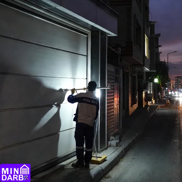 تعمیر جک پارکینگ در آزادی👨🔧✅ | خدمات فوری مینا درب 4 تعمیر جک پارکینگ آزادی